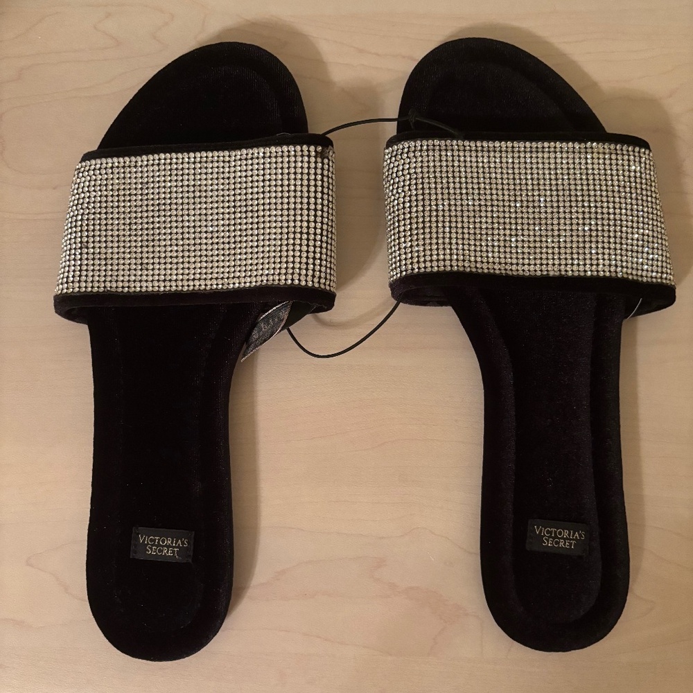 New Victoria’s Secret Silver Rhinestone and Black Velvet Shoes Woman’s S or 5/6
